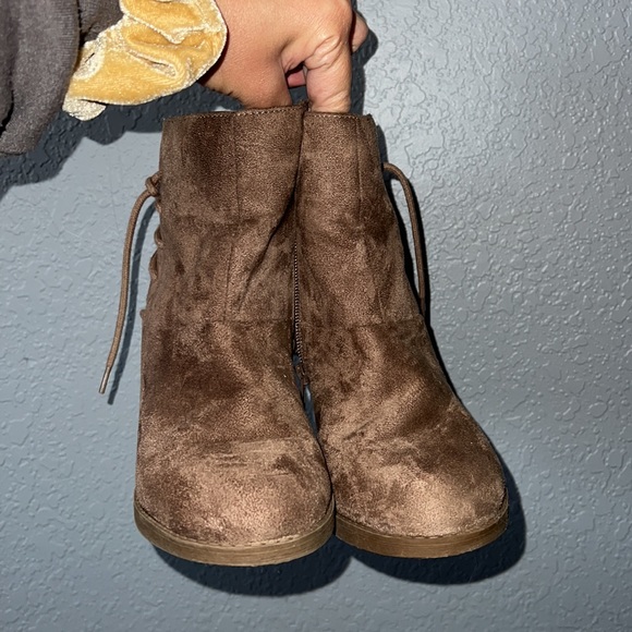 Booties! - Picture 2 of 7